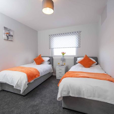 Premier - Wishaw En-Suite Apartment Екстер'єр фото