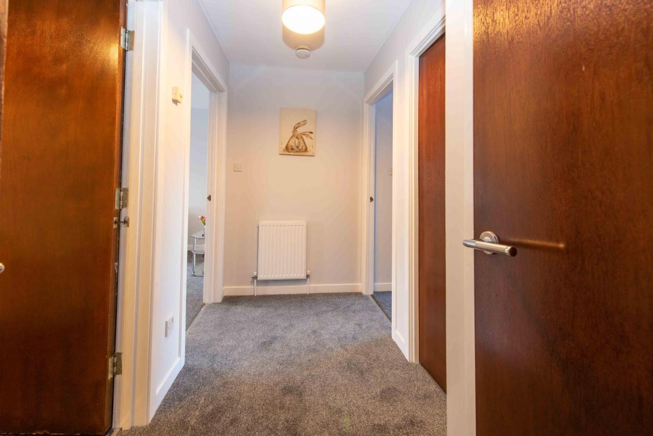 Premier - Wishaw En-Suite Apartment Екстер'єр фото