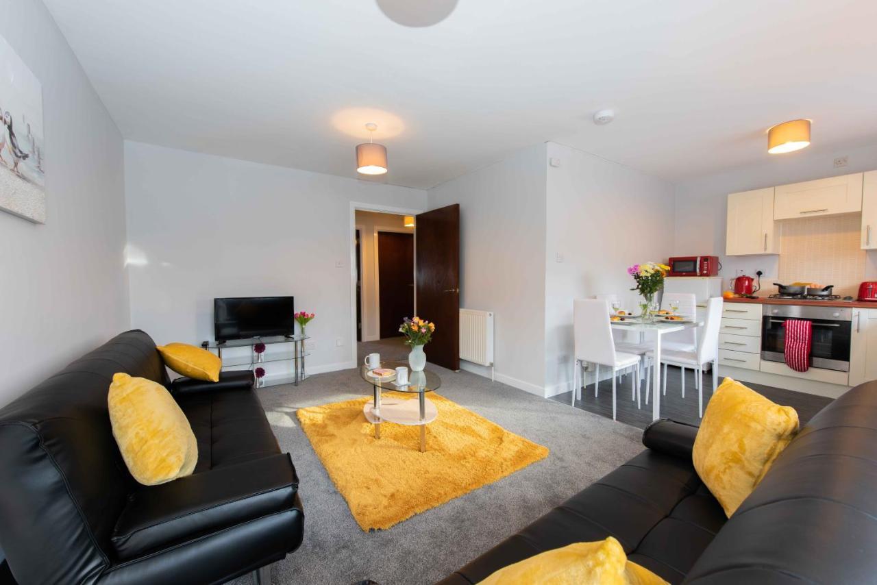 Premier - Wishaw En-Suite Apartment Екстер'єр фото